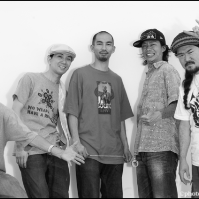 THE ROCK BAND ロックバンド Amazon.co.jp: Rock Band Rivals Band Kit - ロックバンド