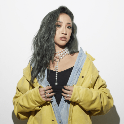 アイドル Jasmine gyda_02.jpg