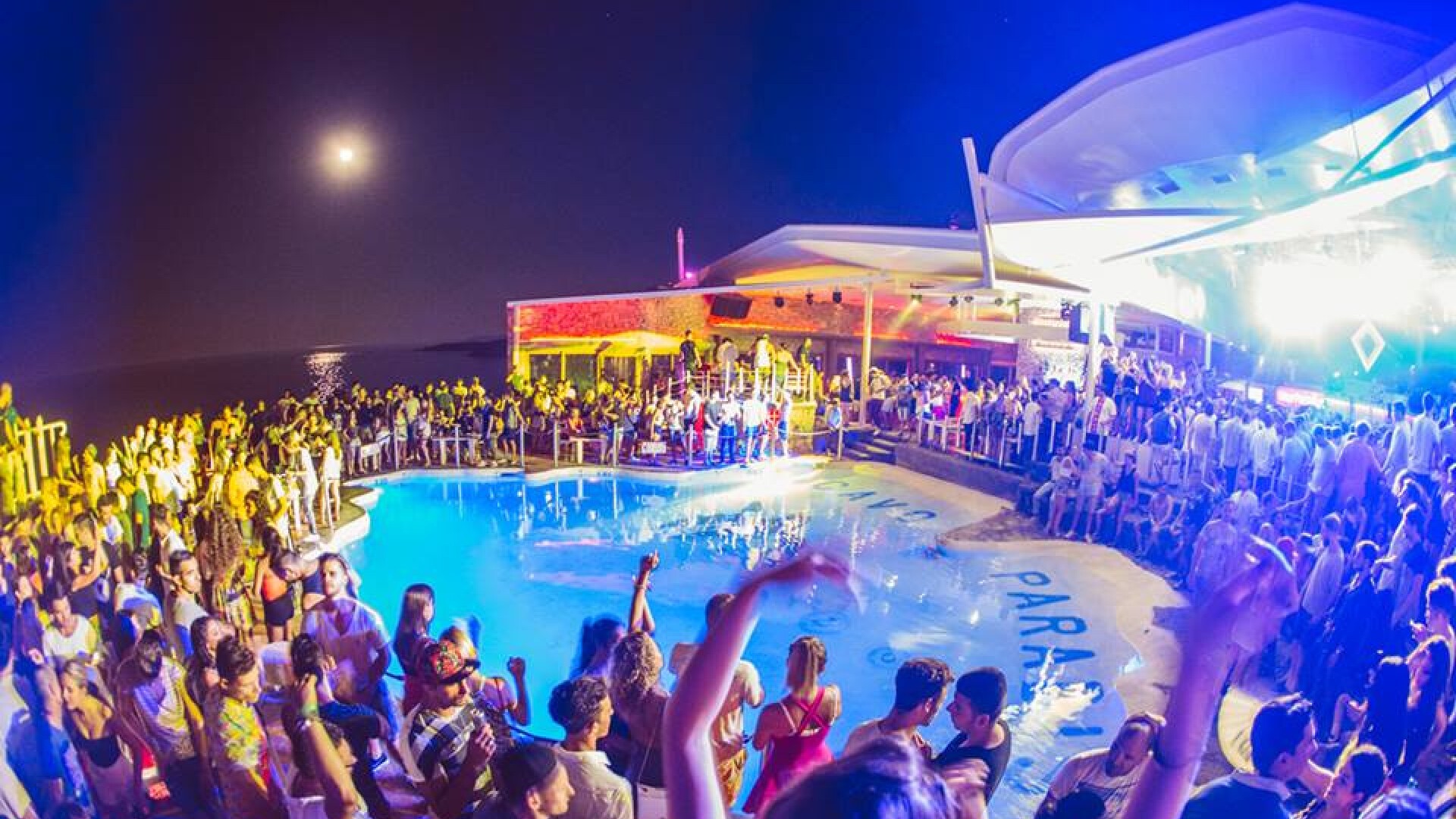 ギリシャ・ミコノス島の人気クラブCavo Paradiso、2016年度ライン