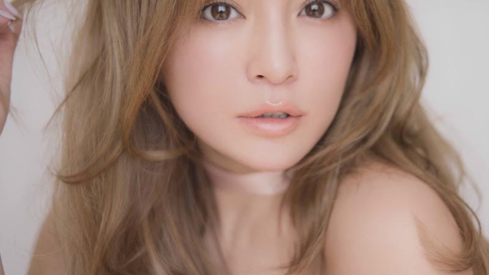 浜崎あゆみ、全国ロングツアーのLIVE写真撮影を許可。さらに人気