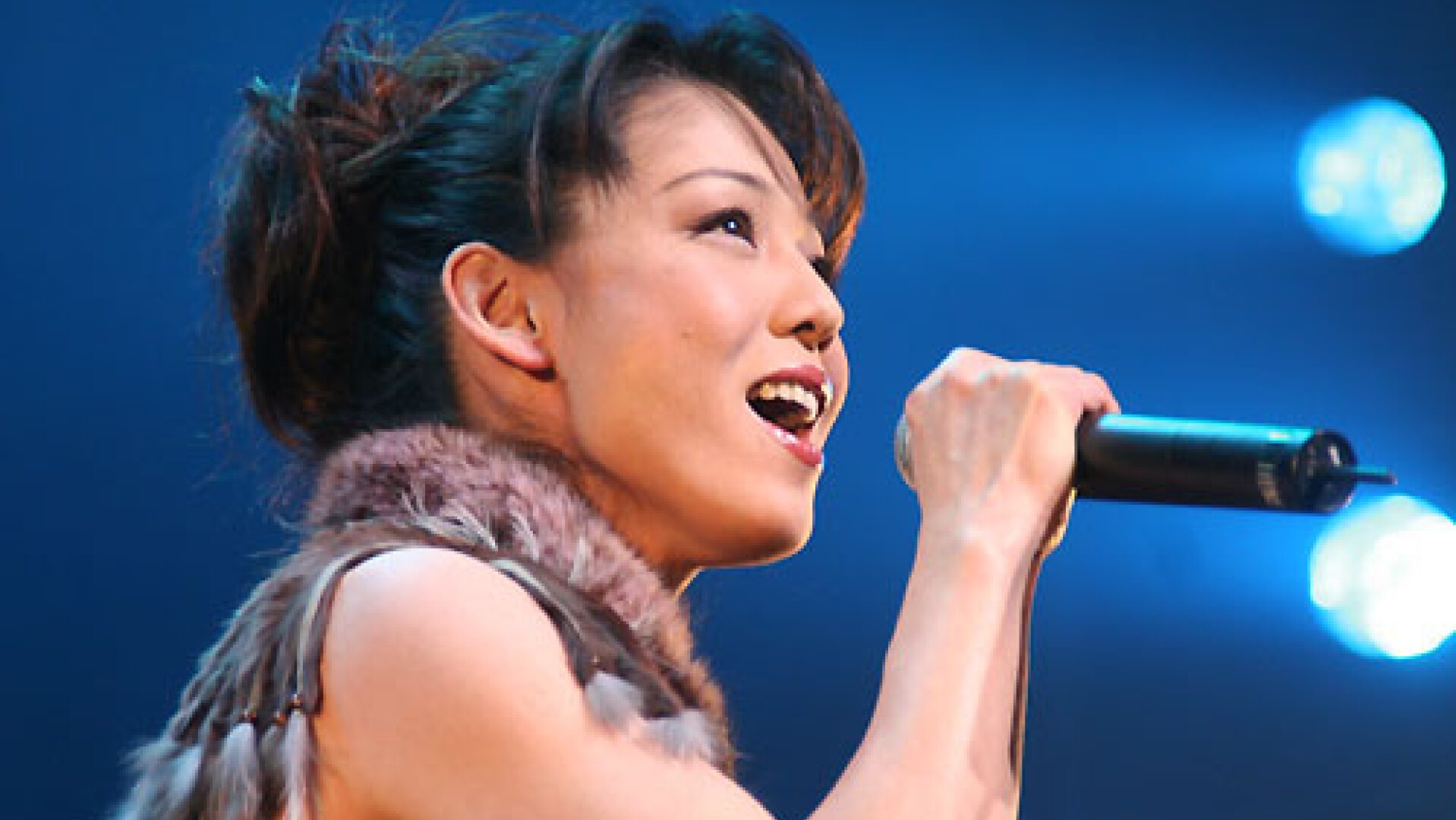 森川美穂　大阪芸術大学教授　演劇学科　ポピュラー音楽　歌手　女優　写真集 森川美穂 | iFLYER