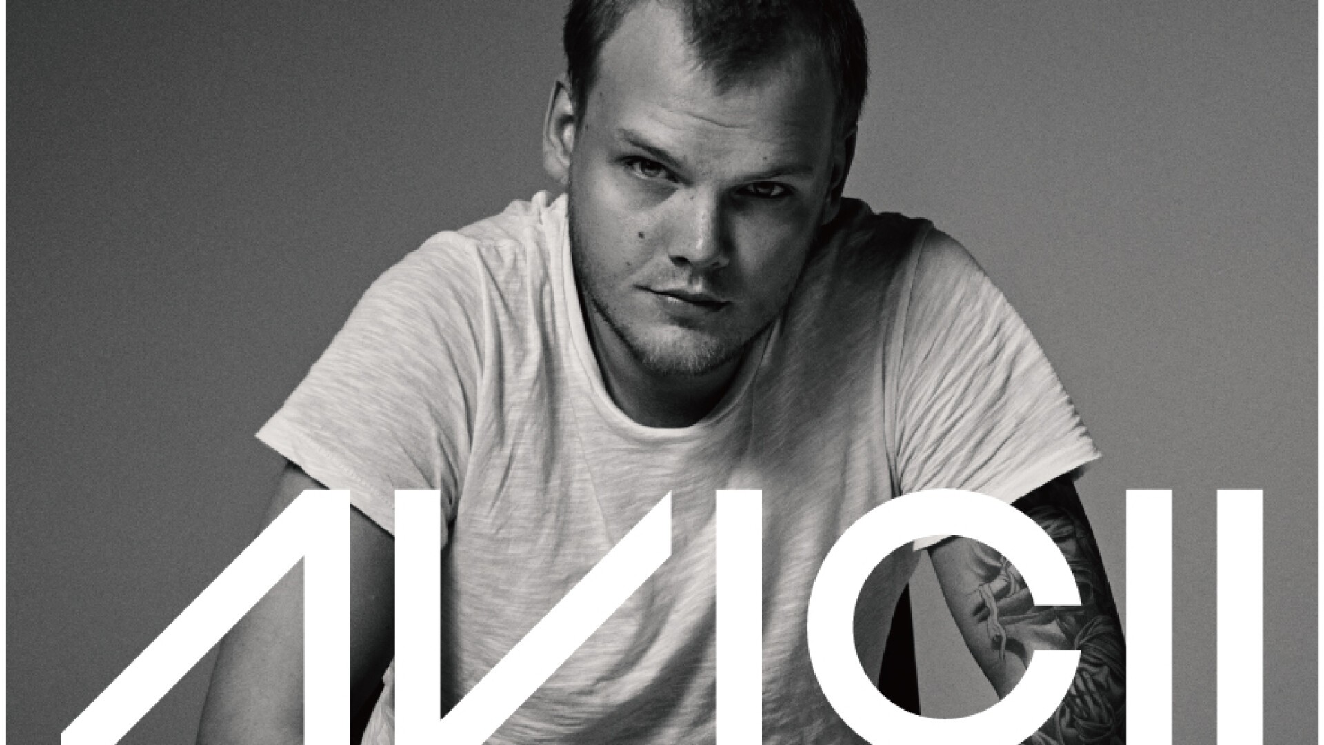 AVICII JAPAN TOUR 2016 | iFLYER