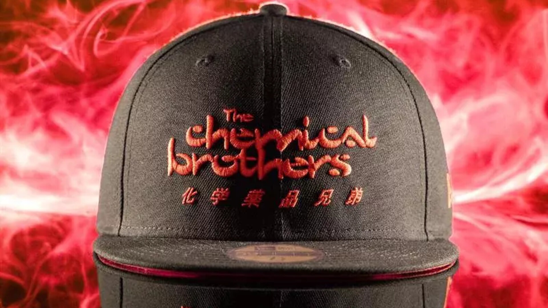 Bristol×NEW ERA 限定コラボTシャツ THE BEACH 2025」出演のThe Chemical Brothers (ケミカル・ブラザーズ
