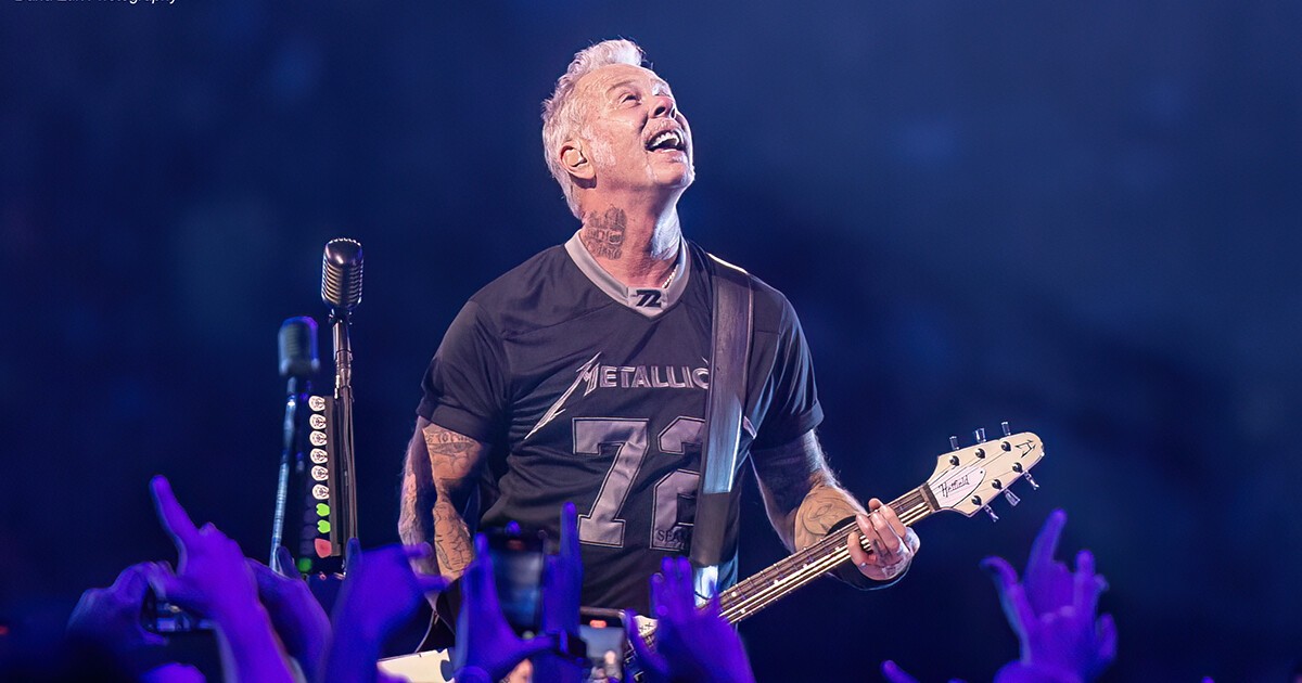 iFLYER: ヘヴィメタル・バンドMetallica (メタリカ) の熱狂的＆名物