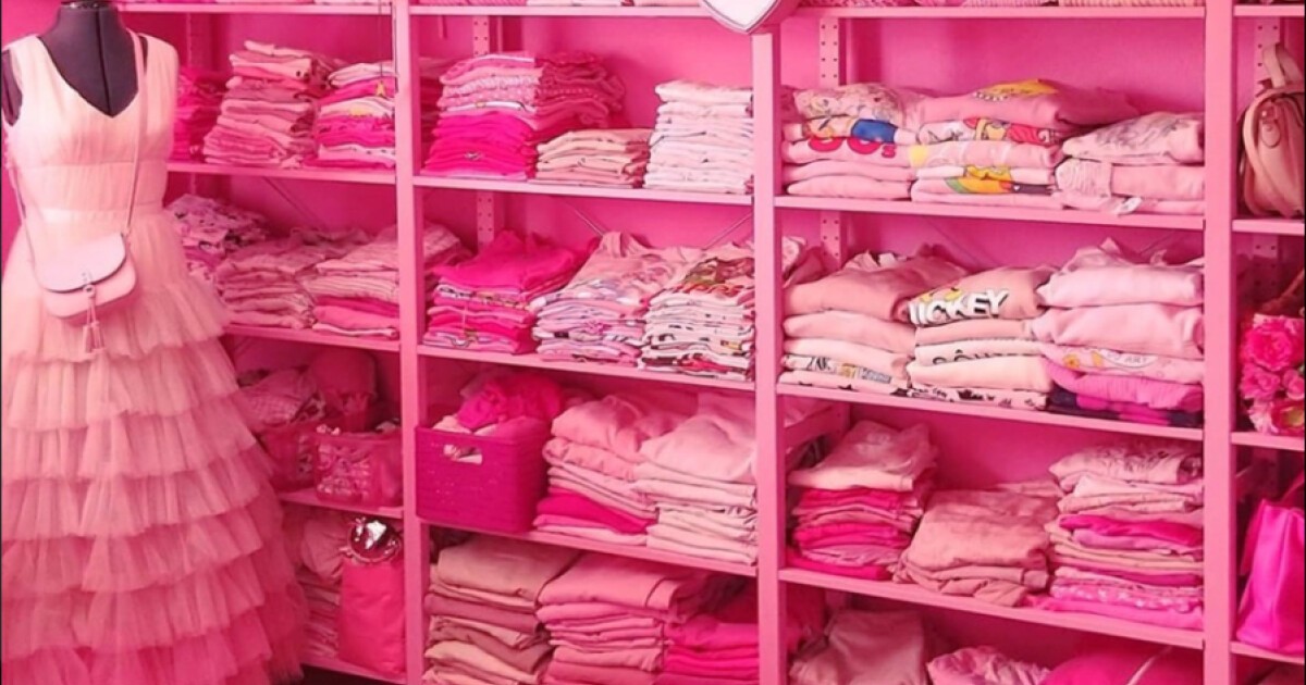 iFLYER: なりたい自分になろう！13年間ピンクの洋服しか着用せず部屋も