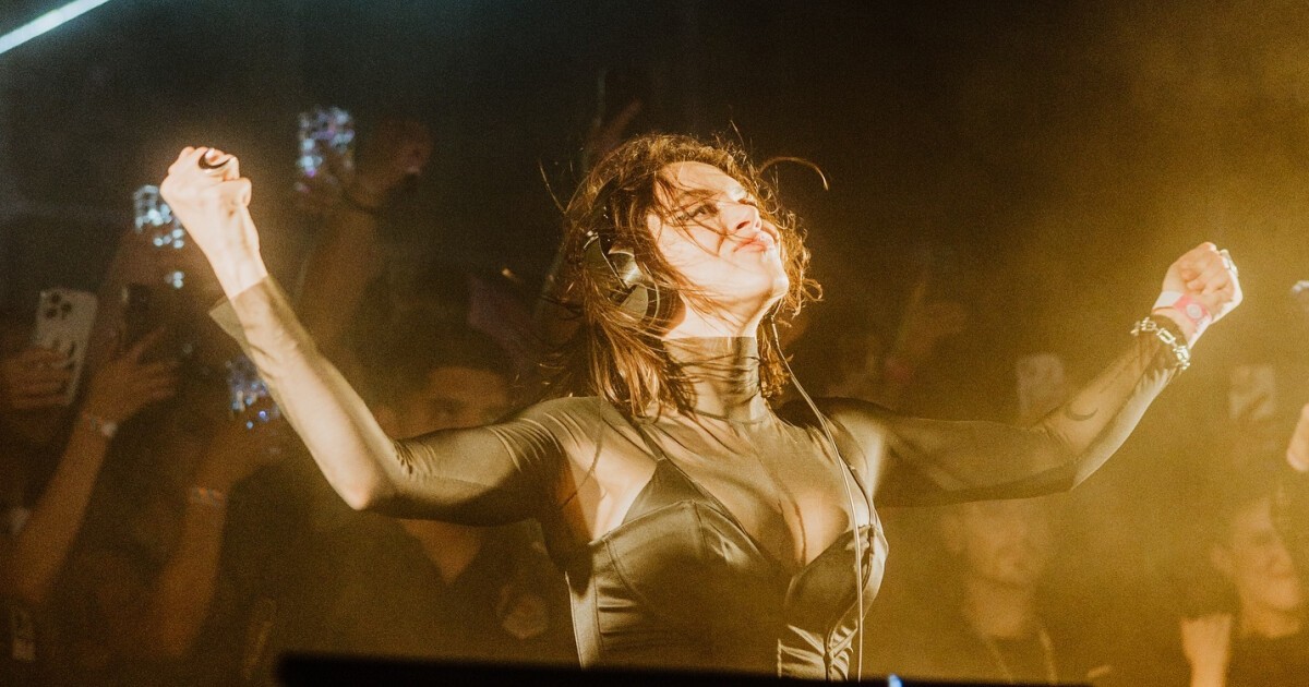 iFLYER: 今最も勢いのあるテクノアーティストSara Landry（サラ