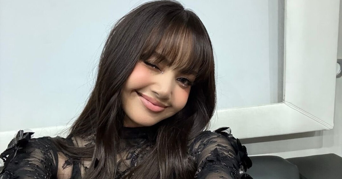 （国内未発売、入手困難）シーバスリーガル18年LiSA BLACK PINK iFLYER: BLACKPINK (ブラックピンク) のLISA (リサ) が俳優デビューを