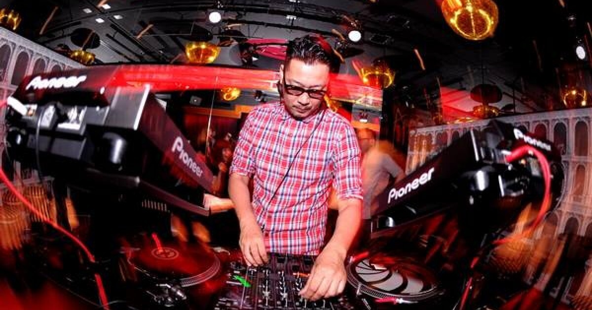 iFLYER: YOSHIHIRO OKINO - DJ