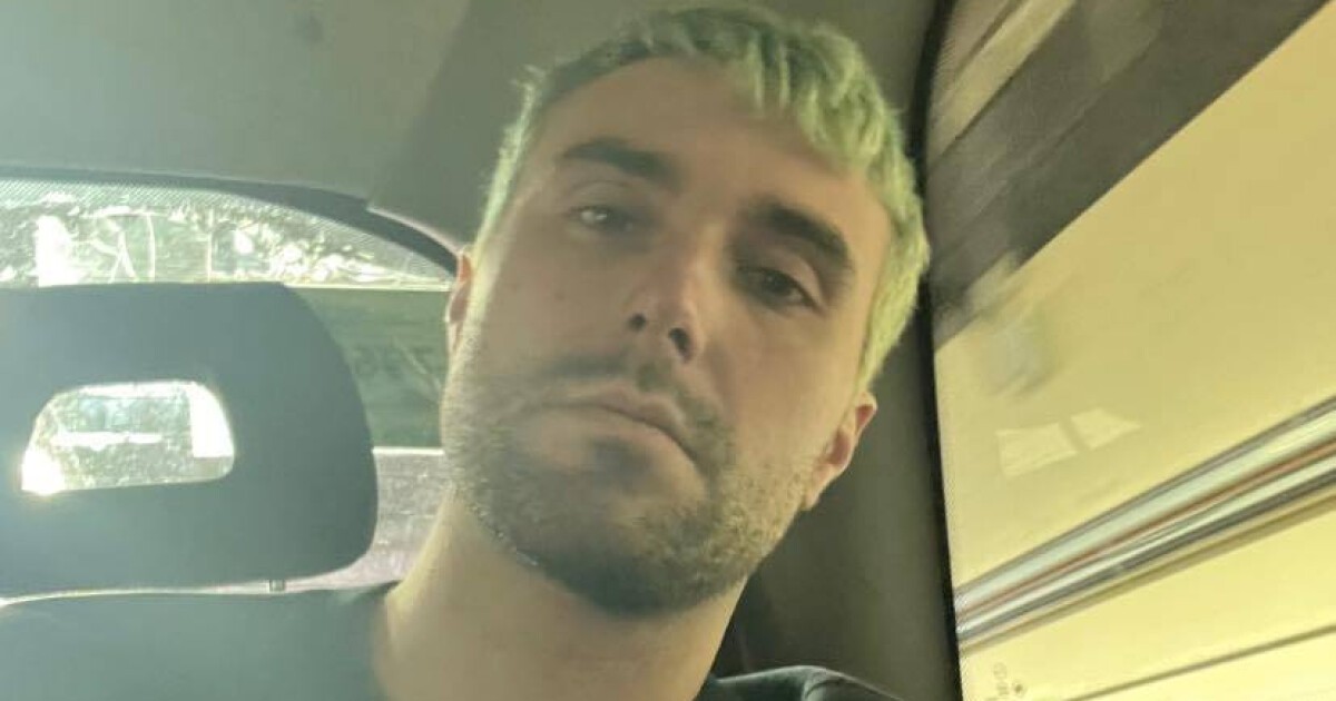 iFLYER: Fred Again.. (フレッド・アゲイン) 、自身初のスタジアム公演