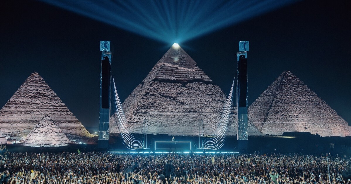 iFLYER: 音の振動で石が崩れる危険性が…!?!? エジプト経済社会権利