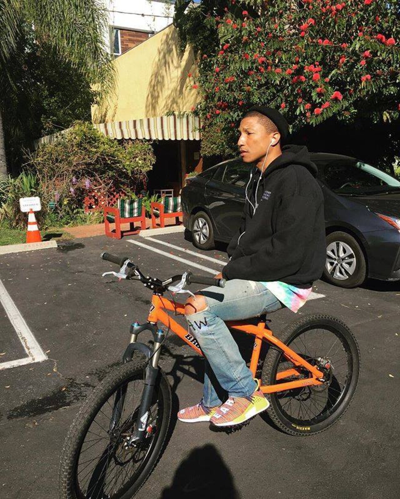 iFLYER: Pharrell Williamsが自身の幼少期の体験をモチーフにした音楽