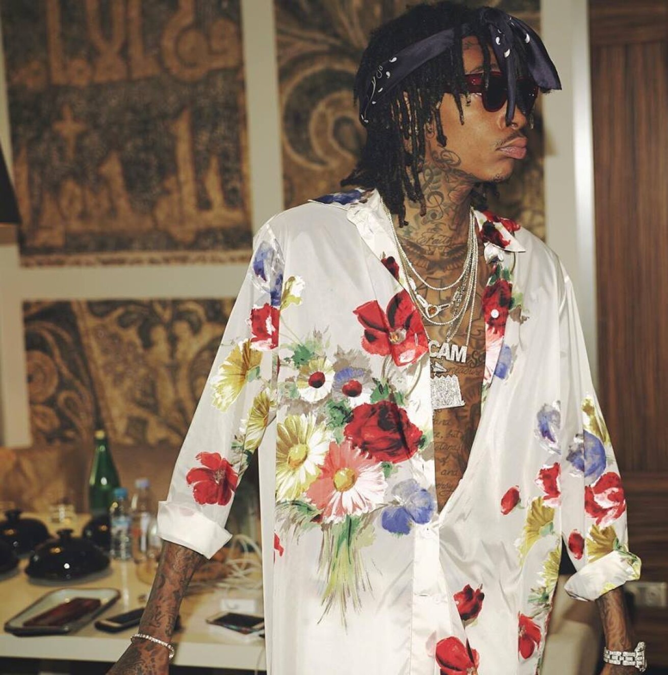 iFLYER: 来日を控えたWiz Khalifa、新たなユニセックスアパレルコレクション発表！