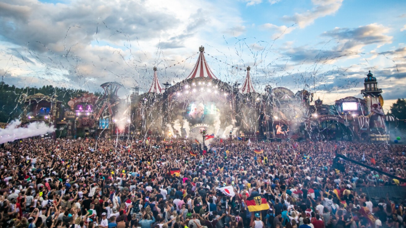 iFLYER: 【Tomorrowland 2018】豪華アーティストのDJミックスを収録