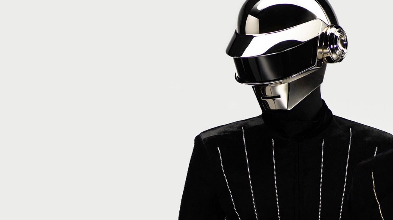 iFLYER: Daft Punk (ダフト・パンク) の Thomas Bangalter (トーマ