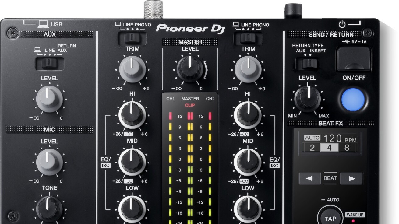 iFLYER: DJソフトウェアSerato (セラート) 、ソフトウェア