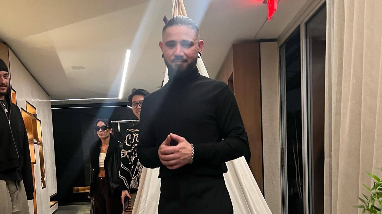 【新品未使用】SKRILLEX 2025 緊急来日公演 パーカー 新品未使用】SKRILLEX 2025 緊急来日公演 パーカー 新品未使用