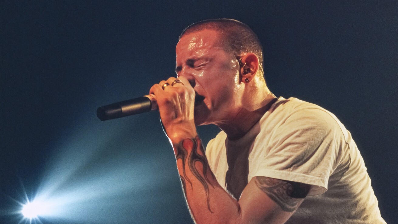 Linkin Park (リンキン・パーク) 、2017年に死去したChester Bennington (チェスター・ベニントン)  をフィーチャーした未発表曲をSNSにて公開 - iFLYER