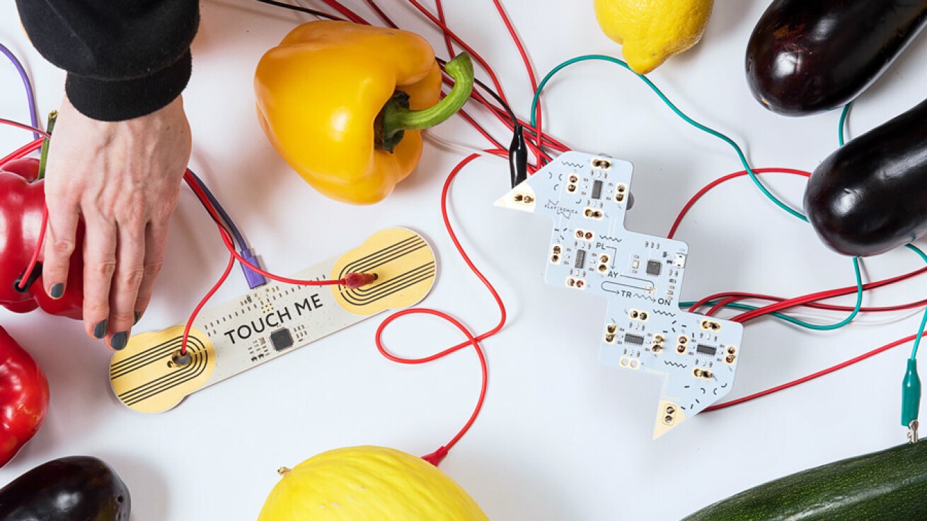 touch me & Playtron playtronica