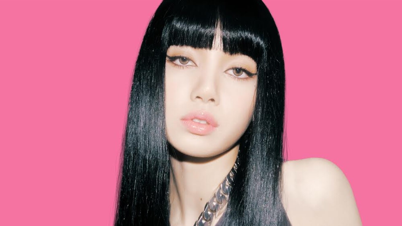 iFLYER: BLACKPINK（ブラックピンク）のメンバーLISA（リサ）の1stソロアルバム『LALISA』枚数限定ゴールドLPエディション ＆  フォトブック『0327 Vol.03』の予約開始！