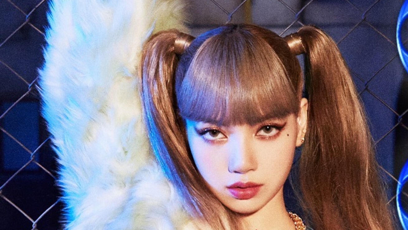 iFLYER: BLACKPINK (ブラックピンク) メンバーLISA (リサ) 、2024年1月
