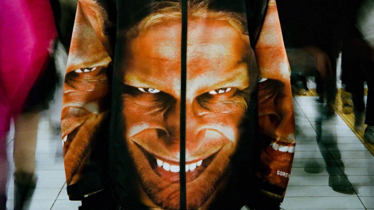 iFLYER: ストリートブランド『Supreme (シュプリーム) 』、Aphex